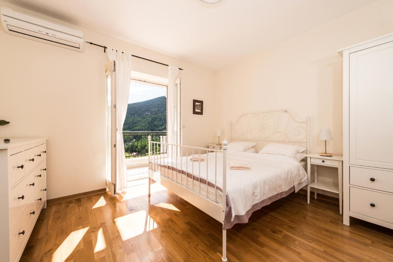 Villa Lavender Herceg Novi Exteriör bild