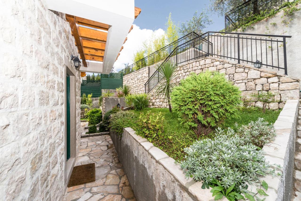 Villa Lavender Herceg Novi Exteriör bild