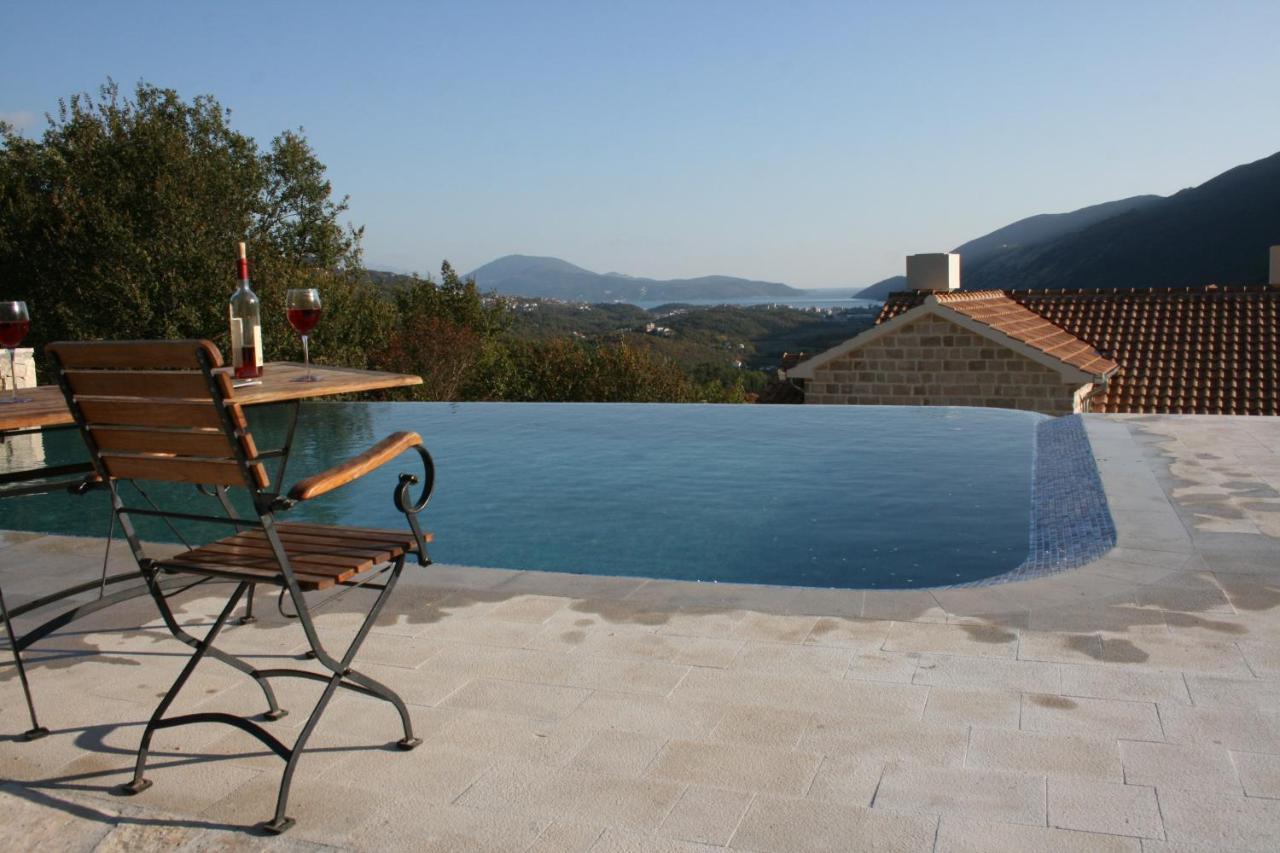 Villa Lavender Herceg Novi Exteriör bild