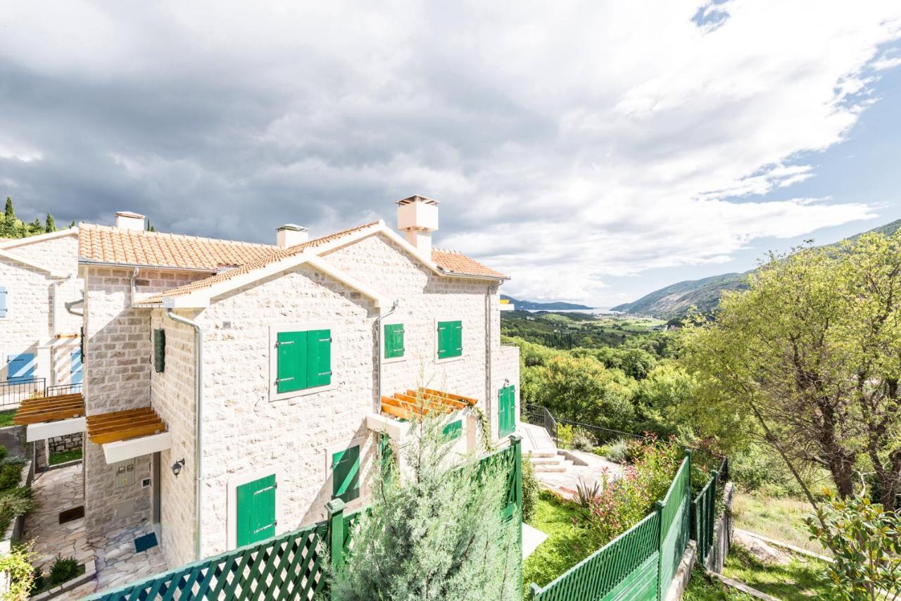Villa Lavender Herceg Novi Exteriör bild