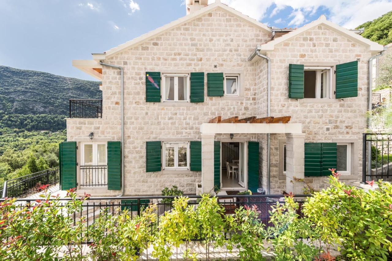 Villa Lavender Herceg Novi Exteriör bild